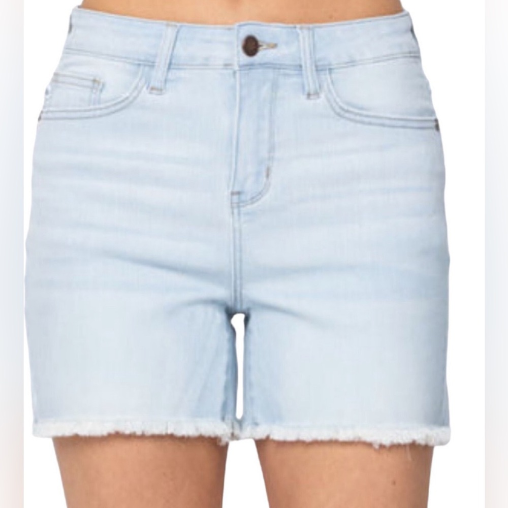 NWT - Judy Blue - High Waisted Bleach Denim Jeans Cut Shorts - Womans Large